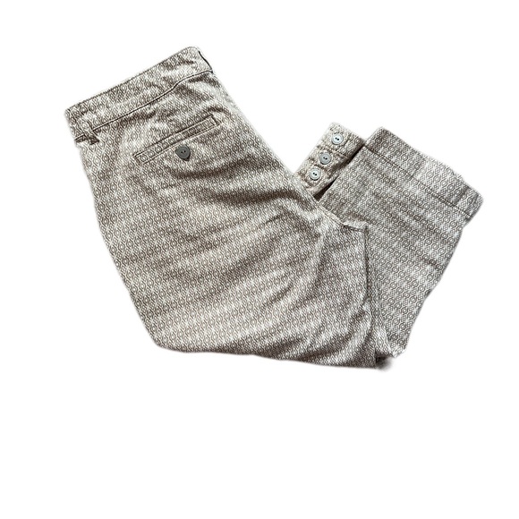 Gloria Vanderbilt Size 12P cropped capri Beige abstract mix, pockets buttons EUC - Picture 1 of 7